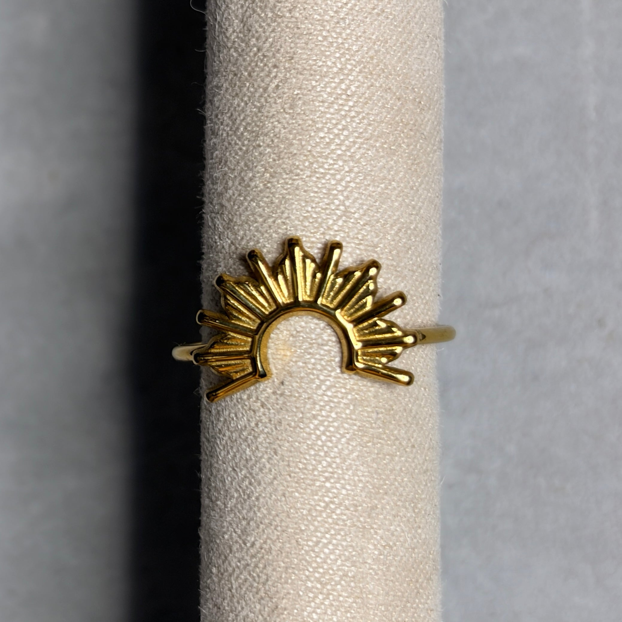 Anillo medio sol