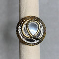 Anillo circular con detalles