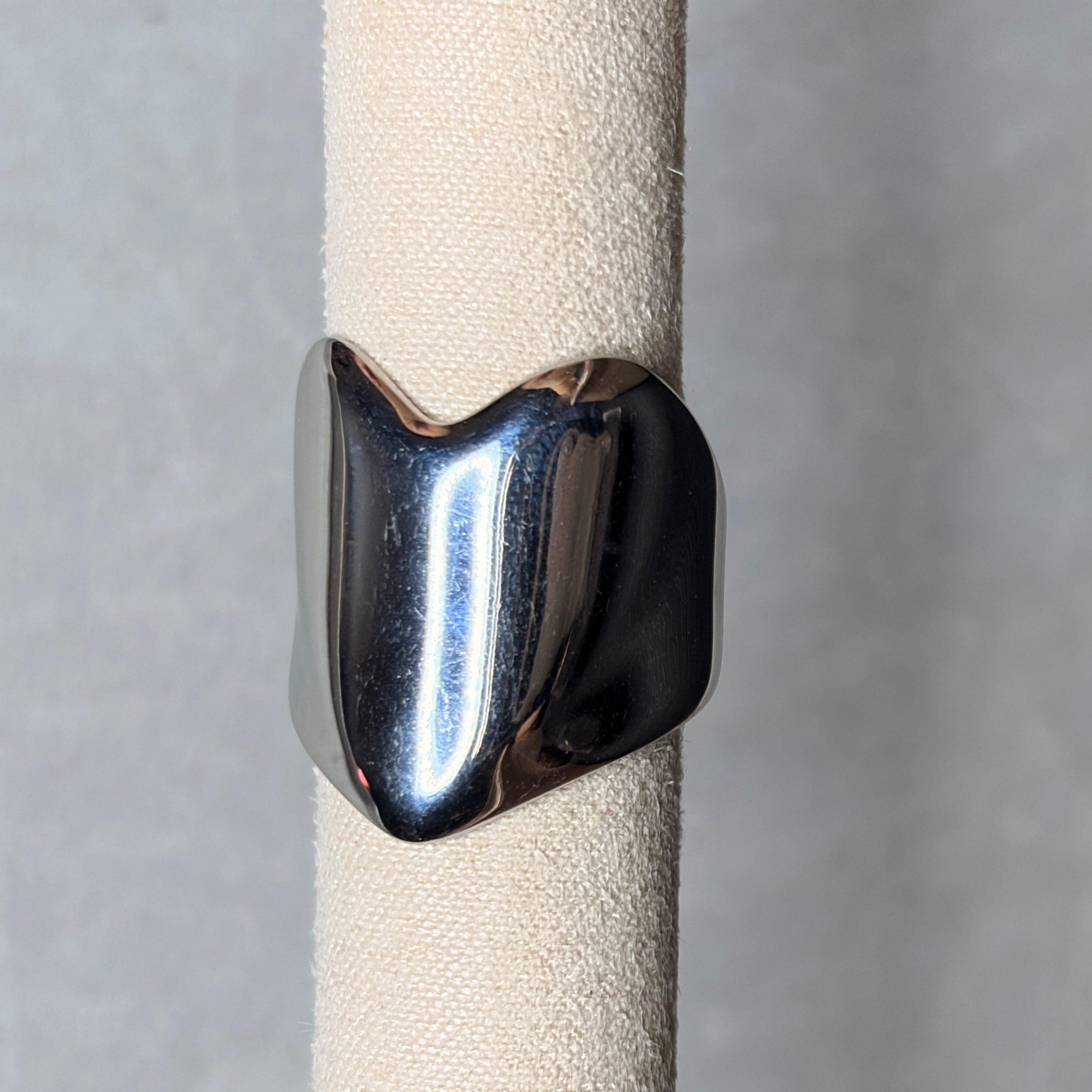 Anillo liso con ondas