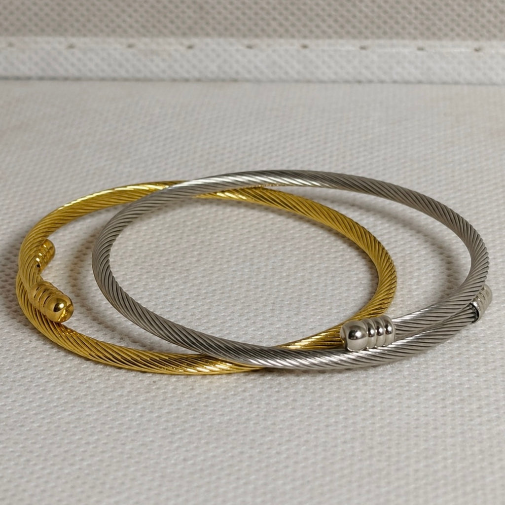 Pulsera rígida sencilla
