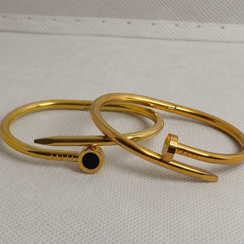 Pulsera rígida - clavo