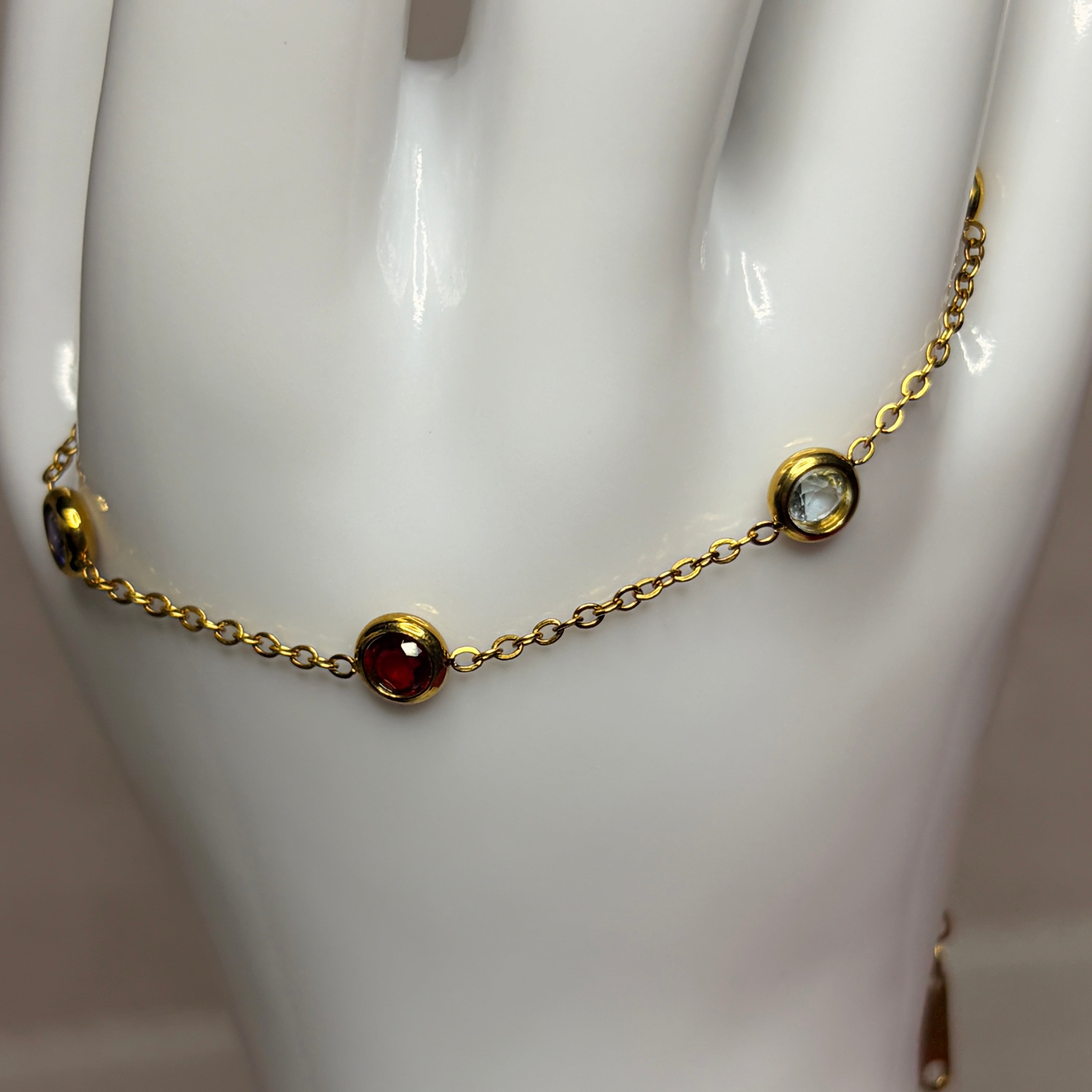 Pulsera con zirconias de color