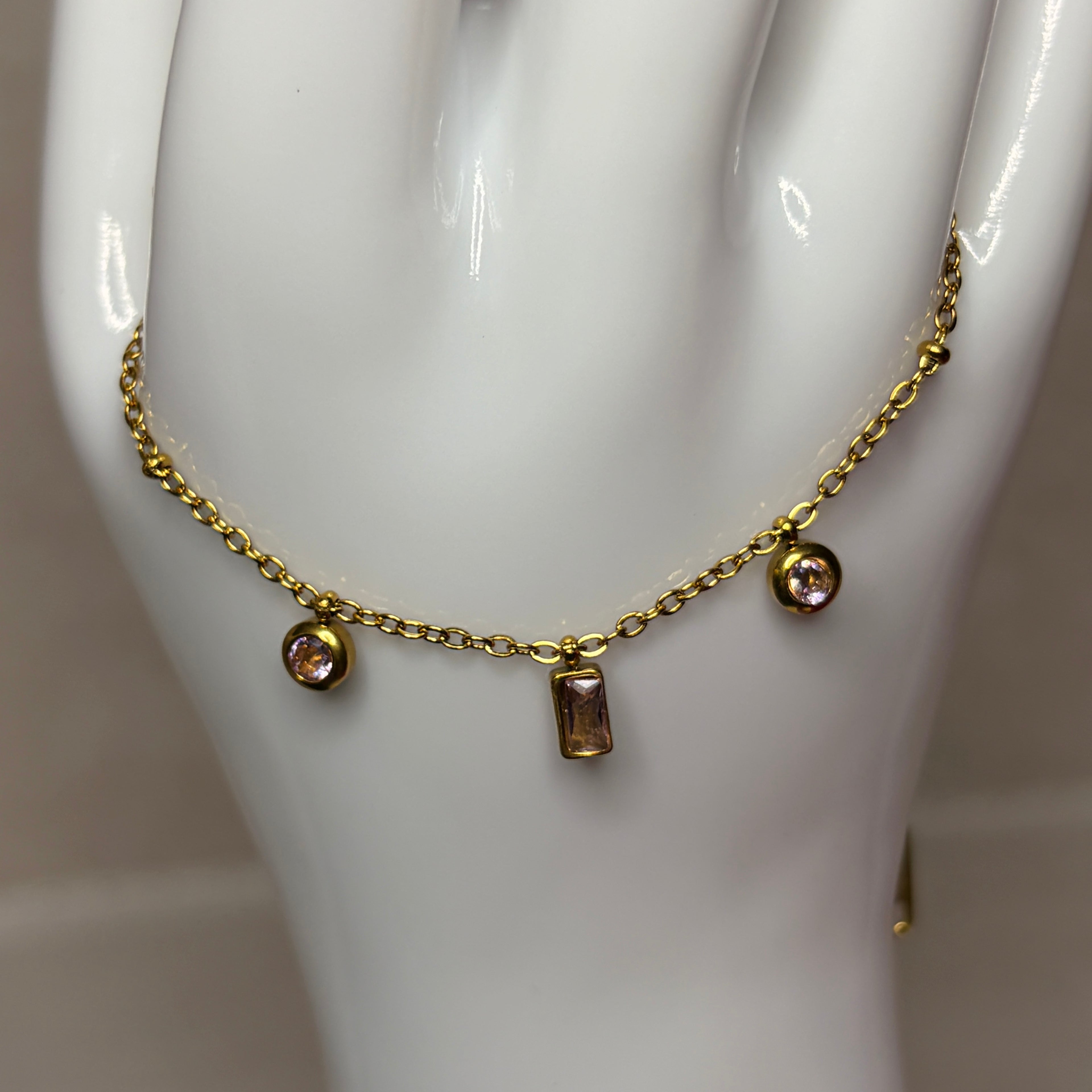 Pulsera con zirconias de color