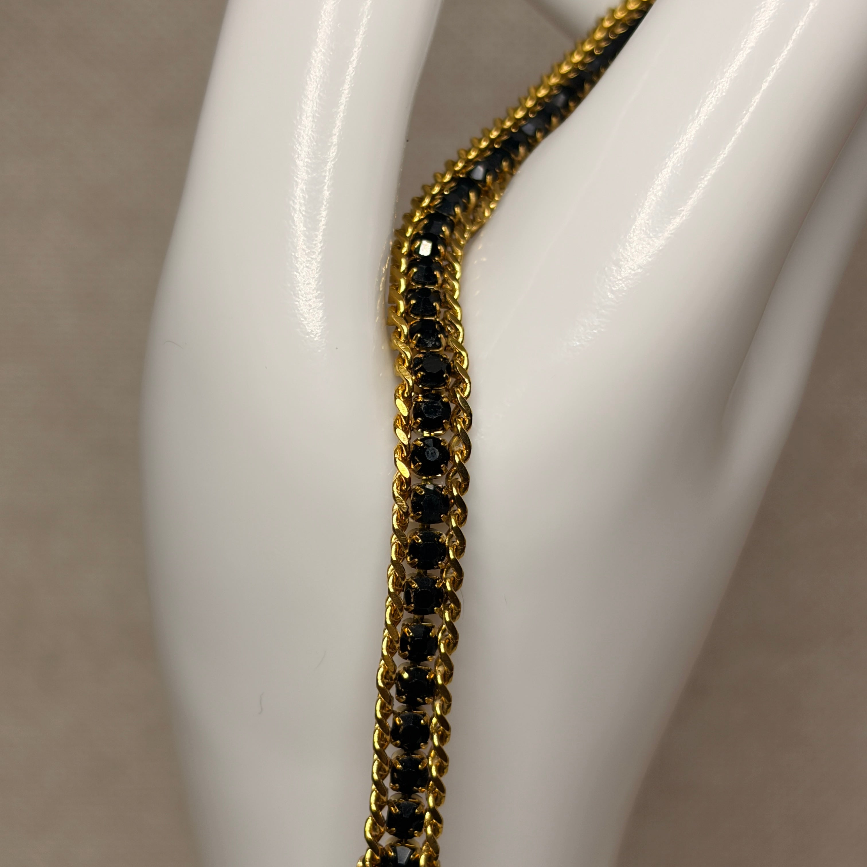 Pulsera tejido negra